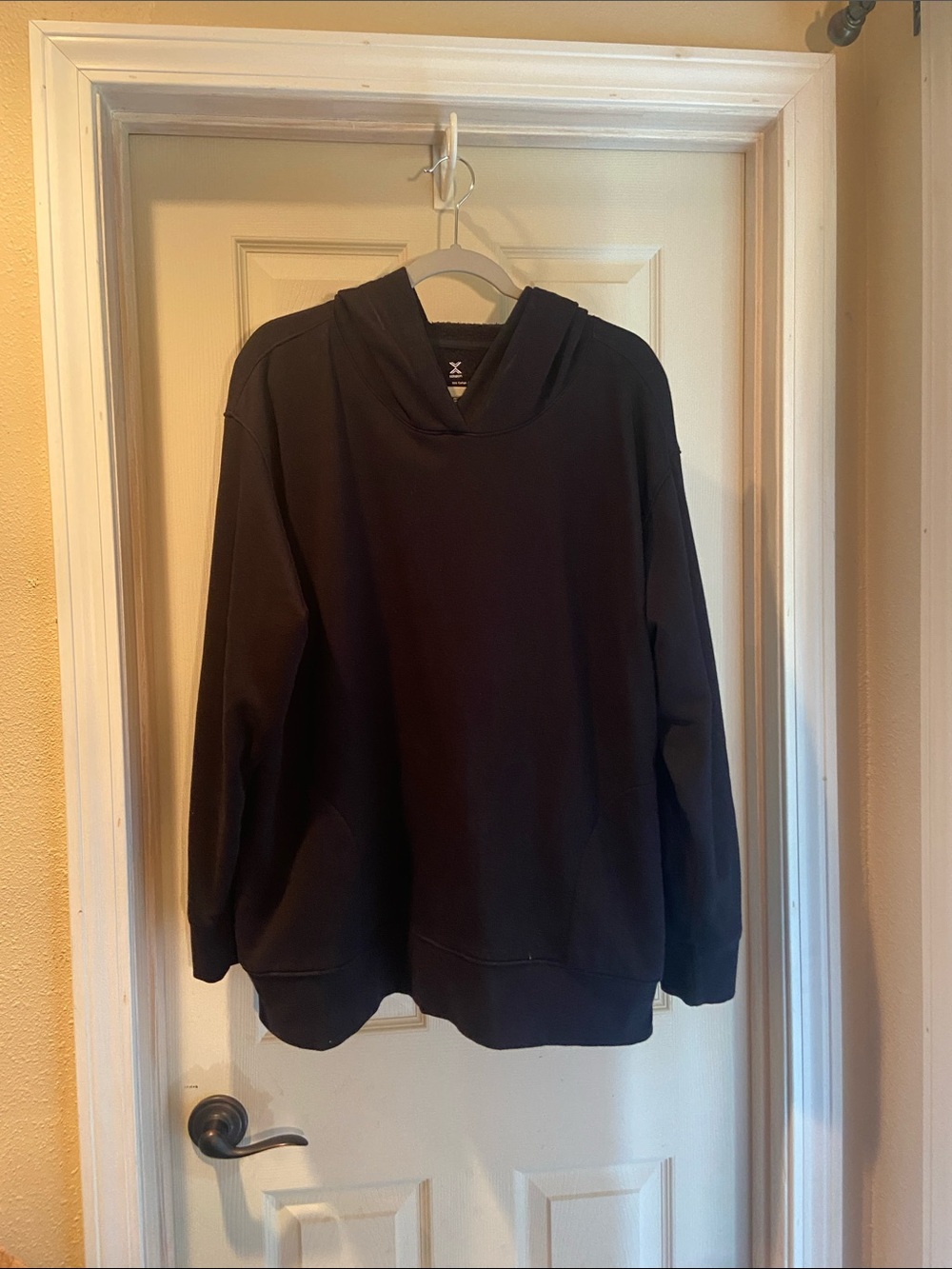 Xersion Black Women's Hooded Pullover Sweatshirt
